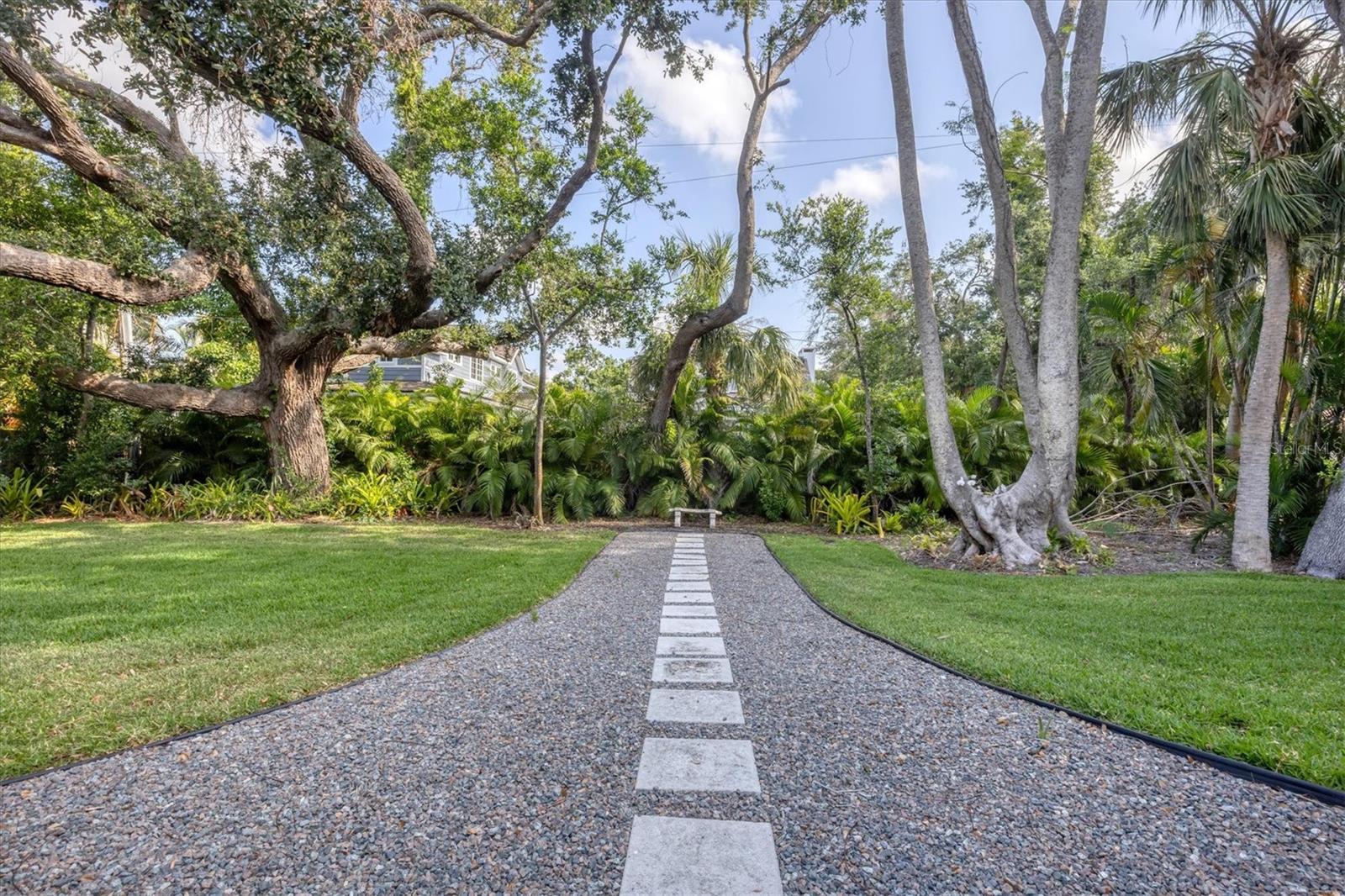 1773 SOUTH DR, SARASOTA, FL, 34239