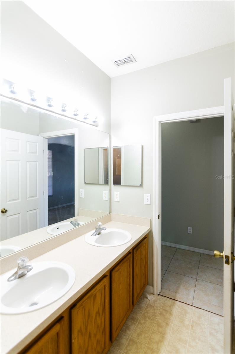 1129 KNOLLWOOD DR, DAVENPORT, FL, 33837