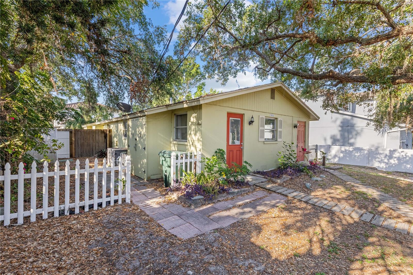 1802 ROBINHOOD ST, SARASOTA, FL, 34231