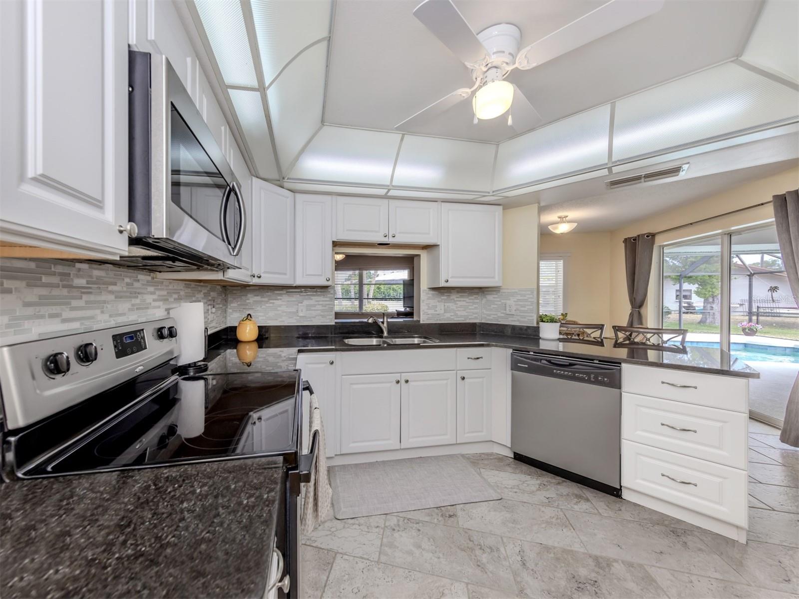 455 RUBENS DR E, NOKOMIS, FL, 34275