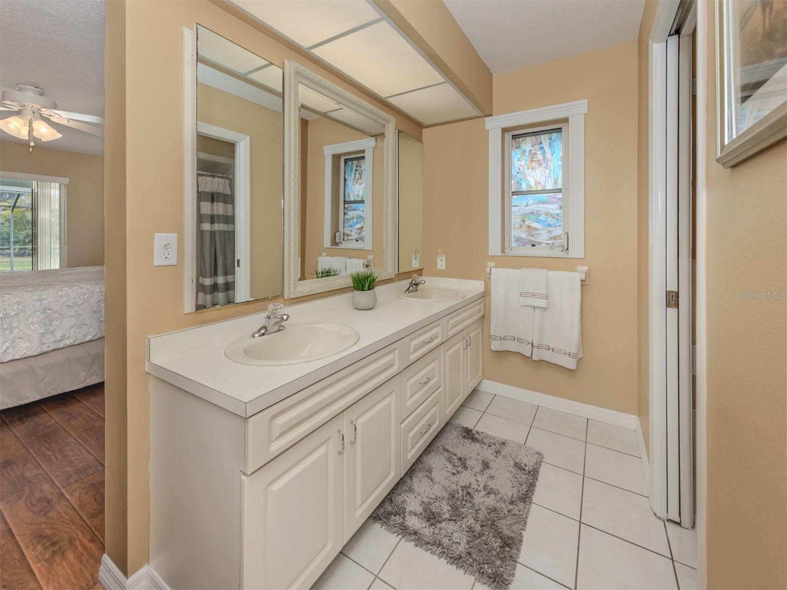 455 RUBENS DR E, NOKOMIS, FL, 34275