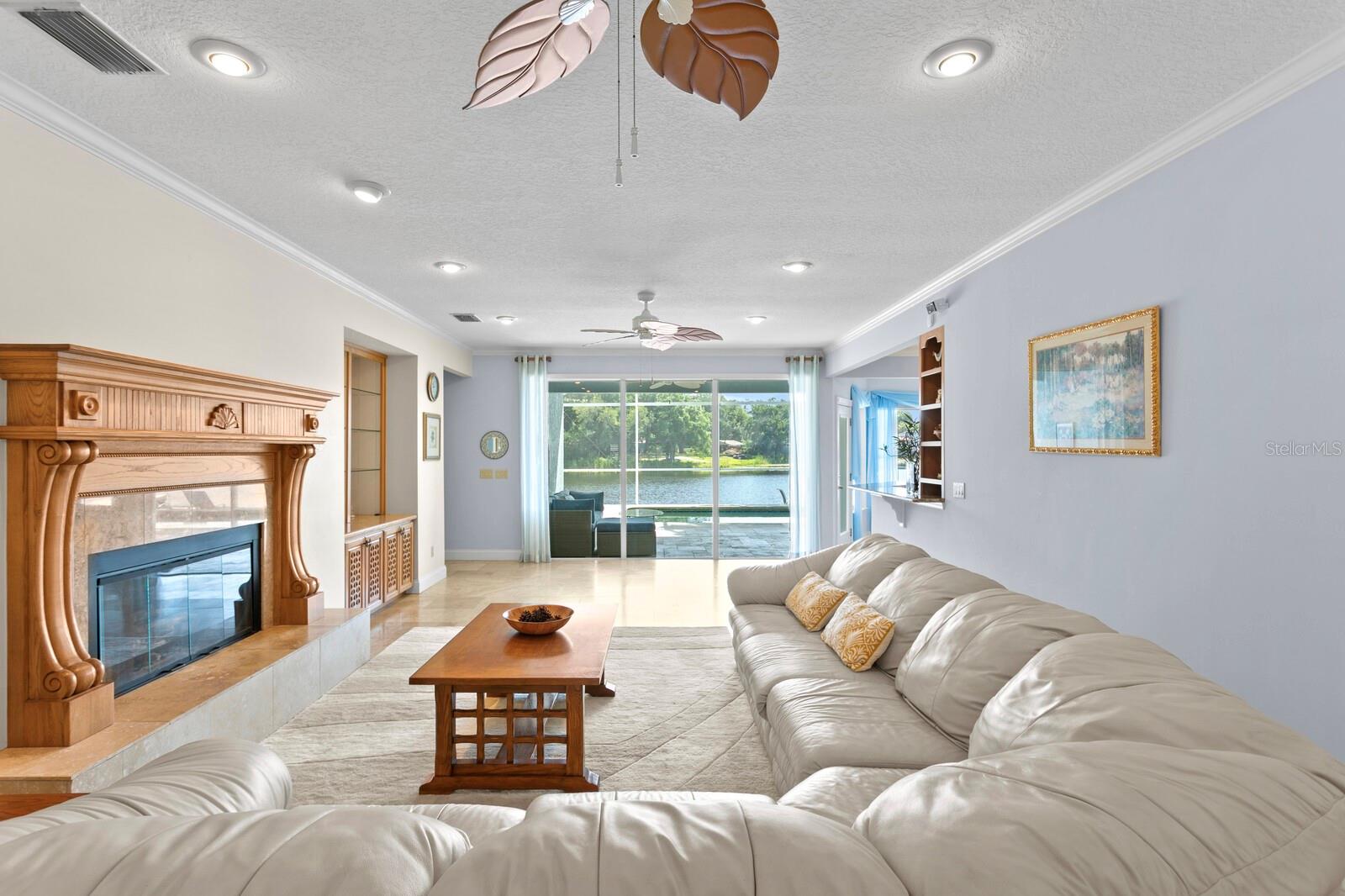 13548 LAKE MAGDALENE DR, TAMPA, FL, 33613