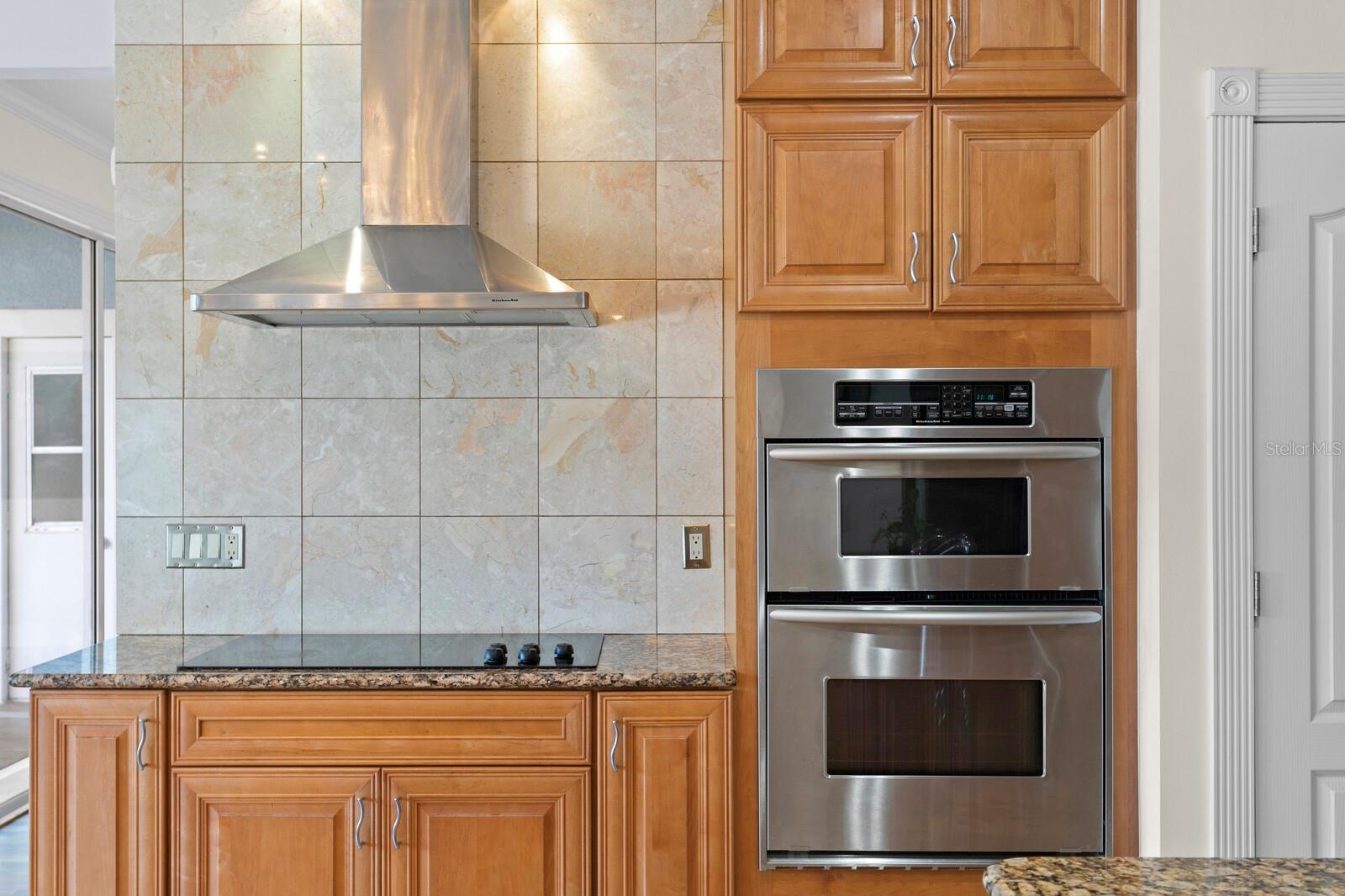 13548 LAKE MAGDALENE DR, TAMPA, FL, 33613