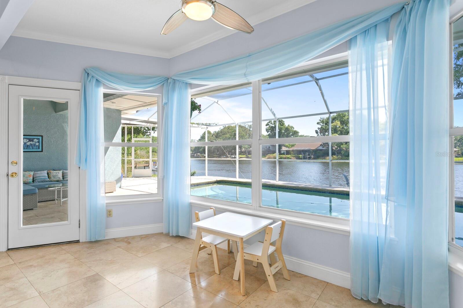 13548 LAKE MAGDALENE DR, TAMPA, FL, 33613
