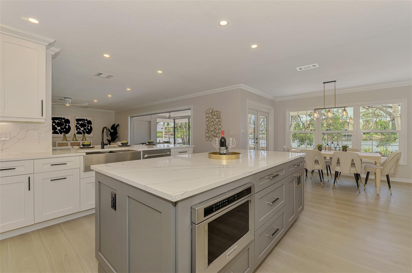 5377 PALOS VERDES DR, SARASOTA, FL, 34231