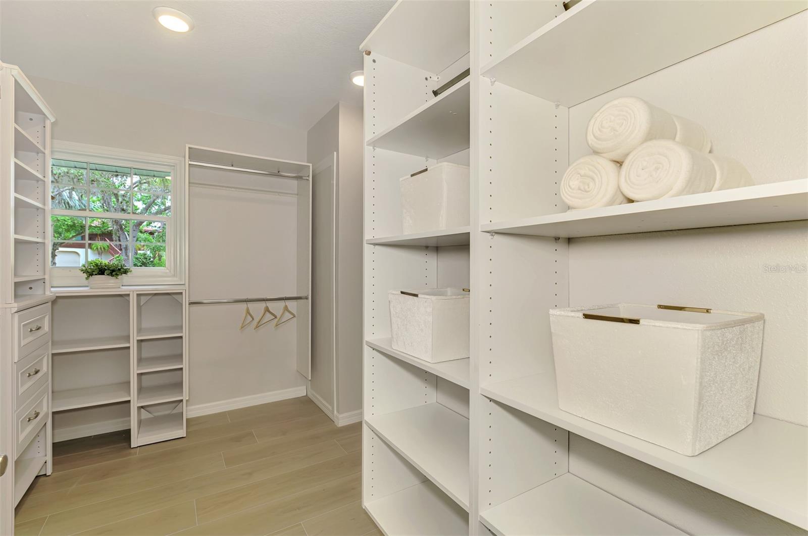 5377 PALOS VERDES DR, SARASOTA, FL, 34231