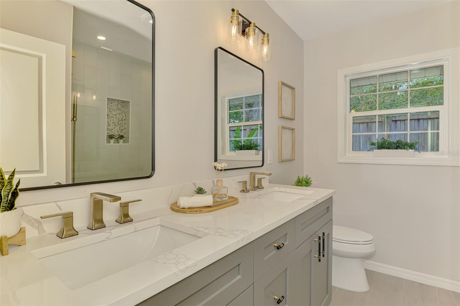 5377 PALOS VERDES DR, SARASOTA, FL, 34231