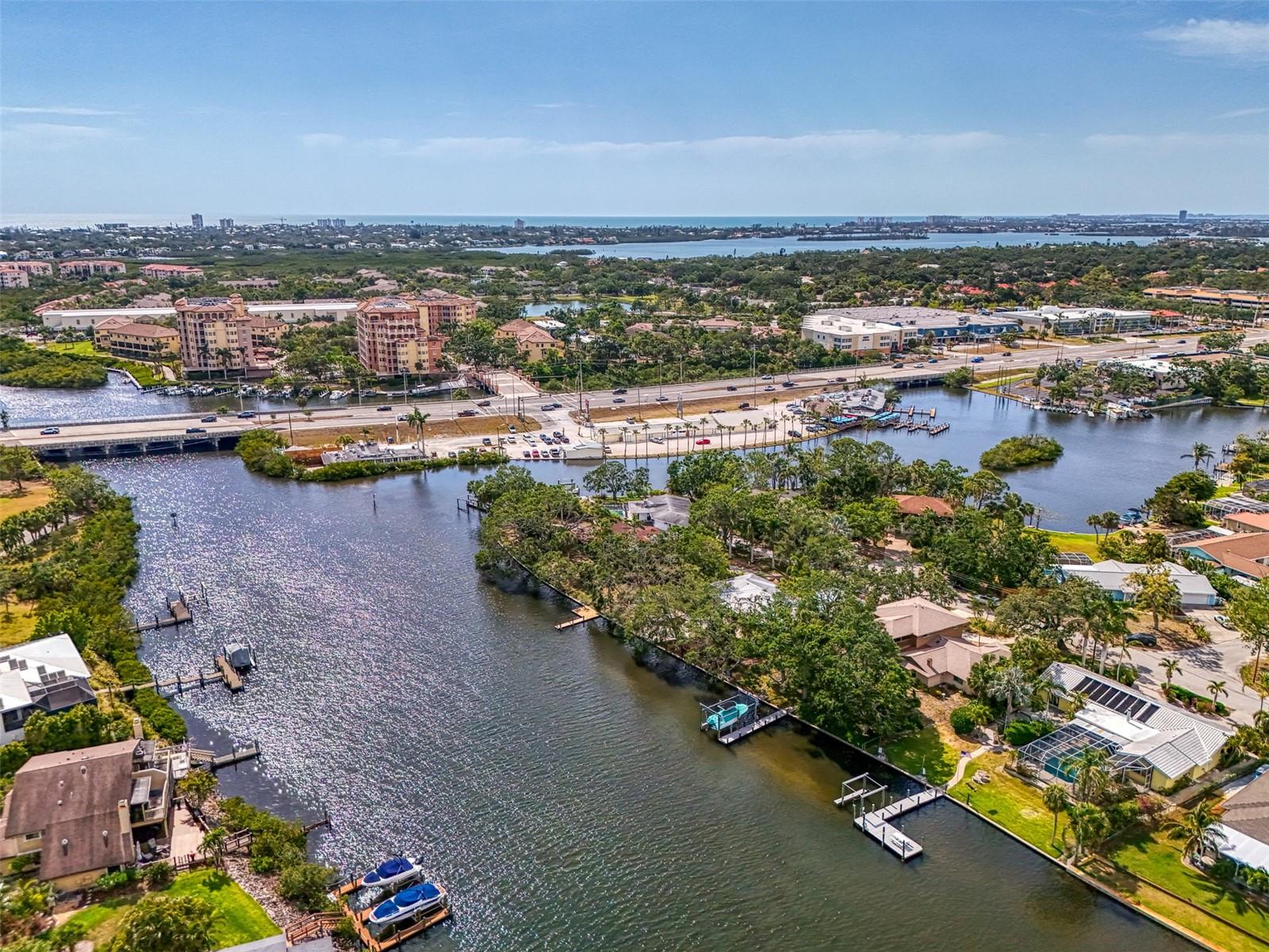 5377 PALOS VERDES DR, SARASOTA, FL, 34231