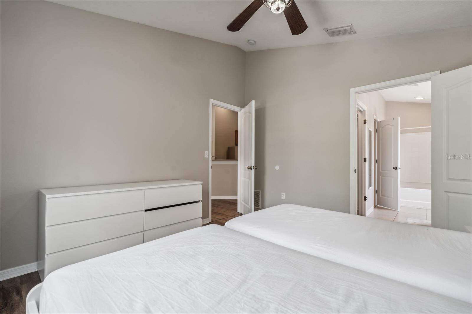 5534 KINGLETHILL DR, LITHIA, FL, 33547