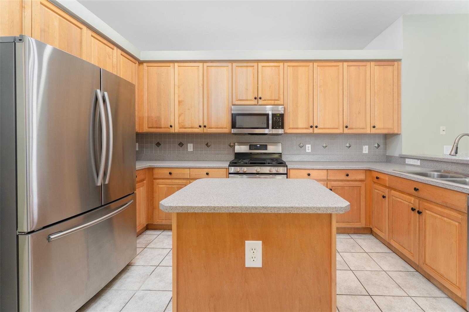 6218 BRIDGEVISTA DR, LITHIA, FL, 33547