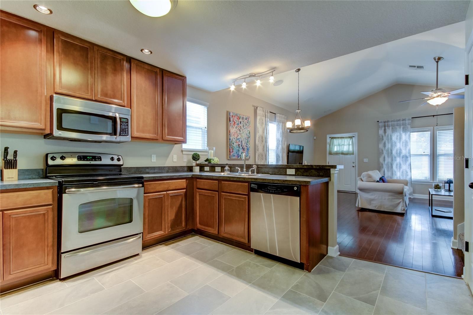2123 W SPRUCE ST, TAMPA, FL, 33607