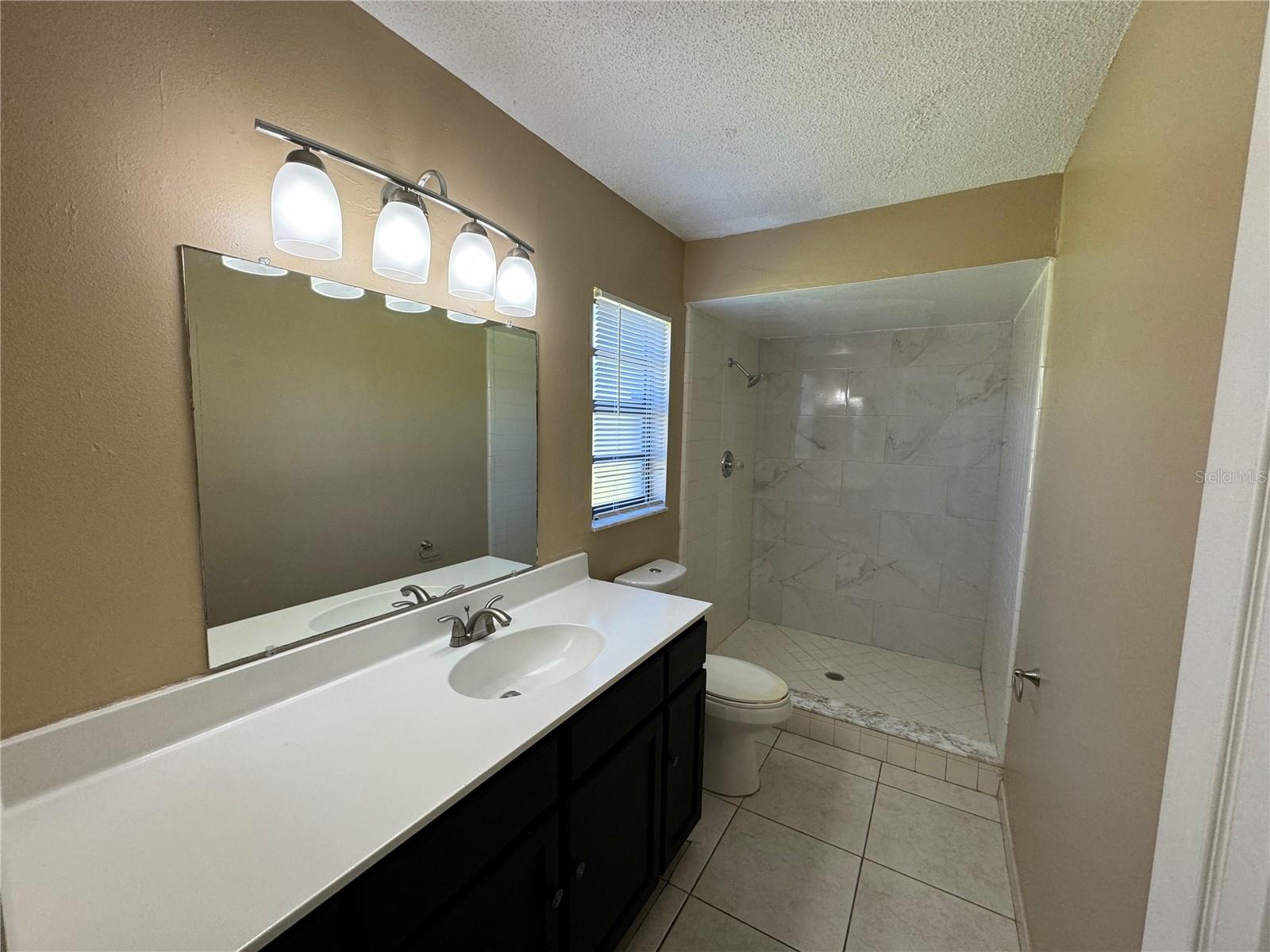 10427 FLOWERS AVE, ORLANDO, FL, 32825