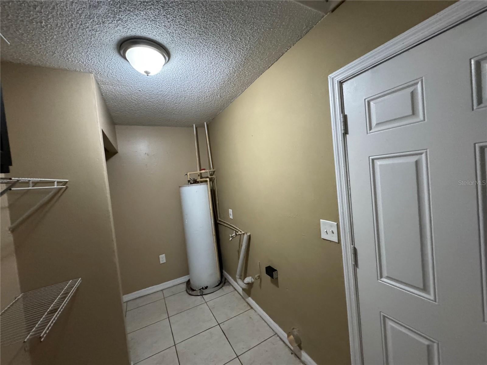 10427 FLOWERS AVE, ORLANDO, FL, 32825