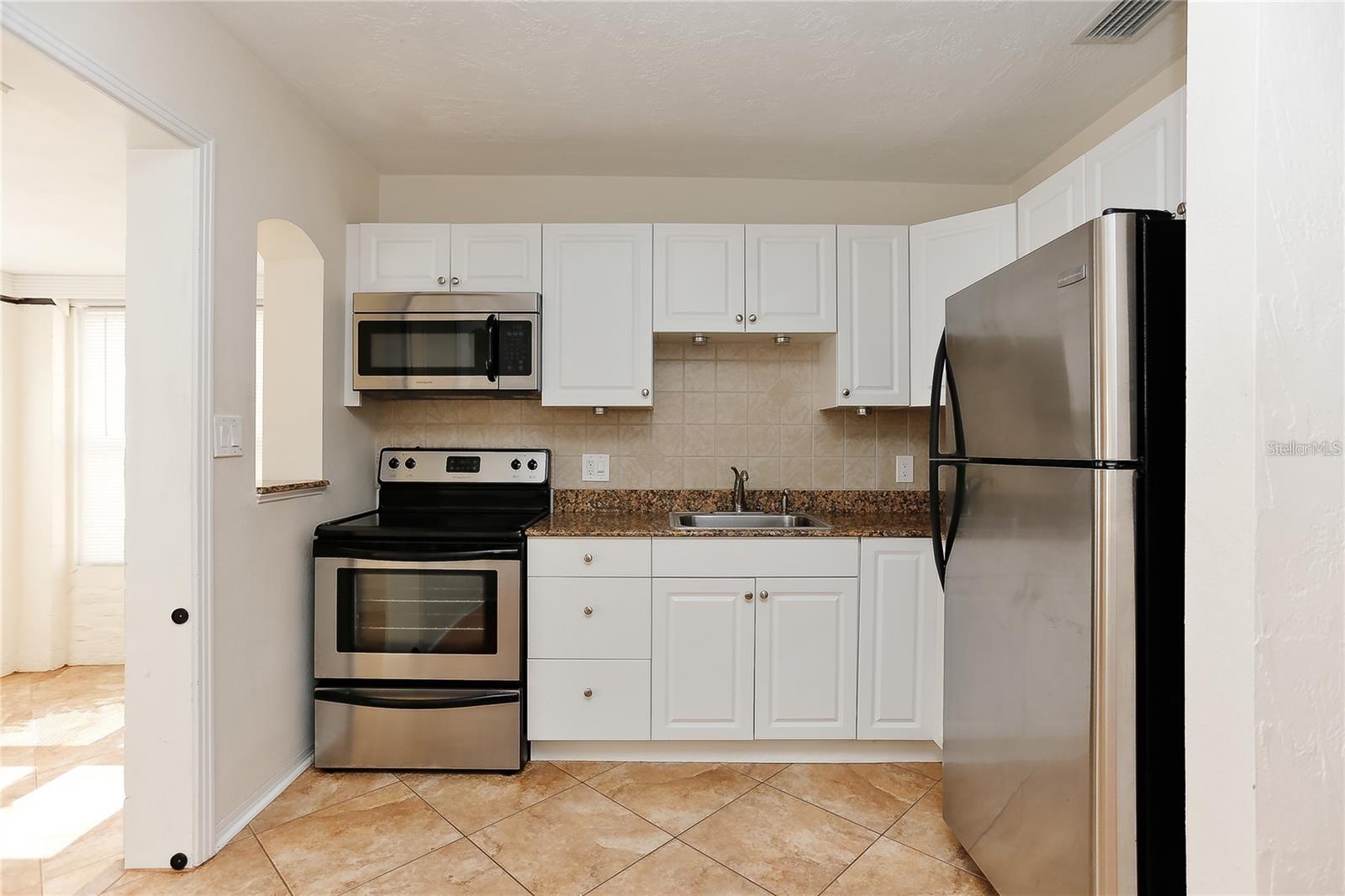 135 RICARDO WAY NE #1, ST PETERSBURG, FL, 33704