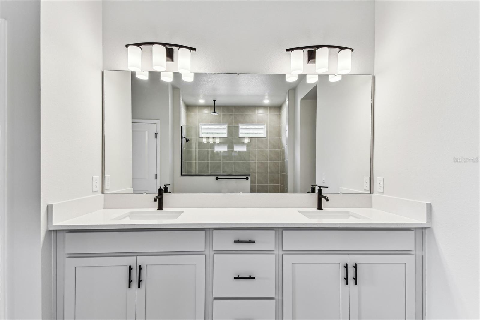 6051 SACRED OAK AVE, MOUNT DORA, FL, 32757