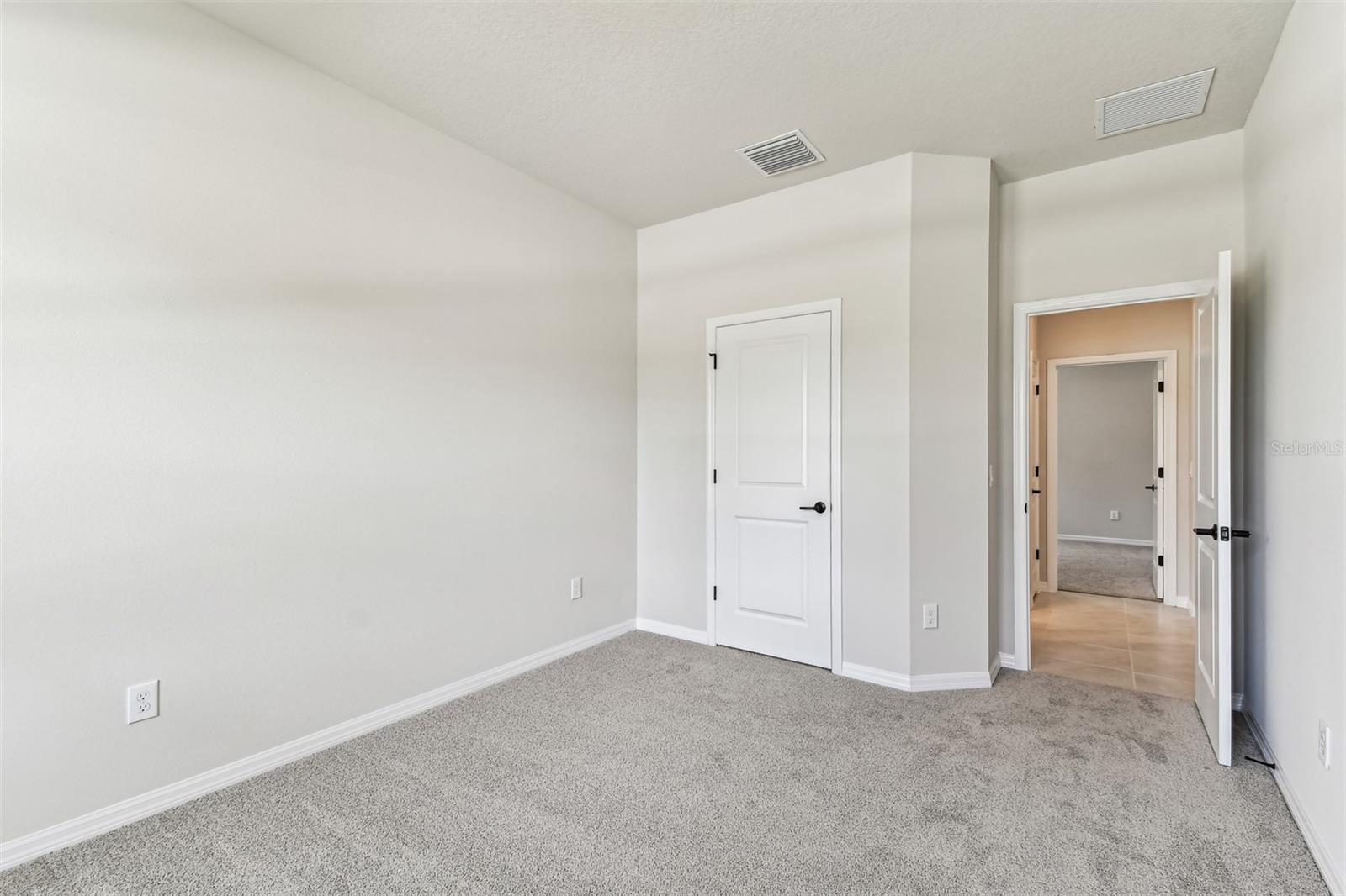 6051 SACRED OAK AVE, MOUNT DORA, FL, 32757