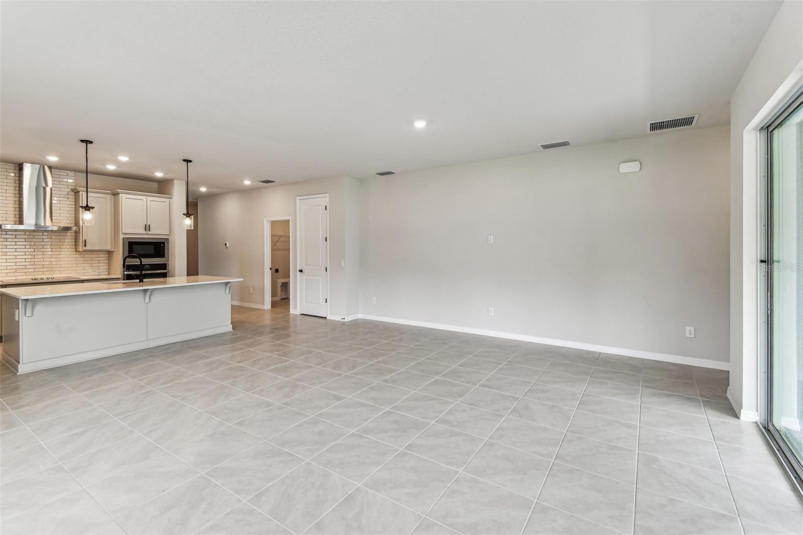 6051 SACRED OAK AVE, MOUNT DORA, FL, 32757