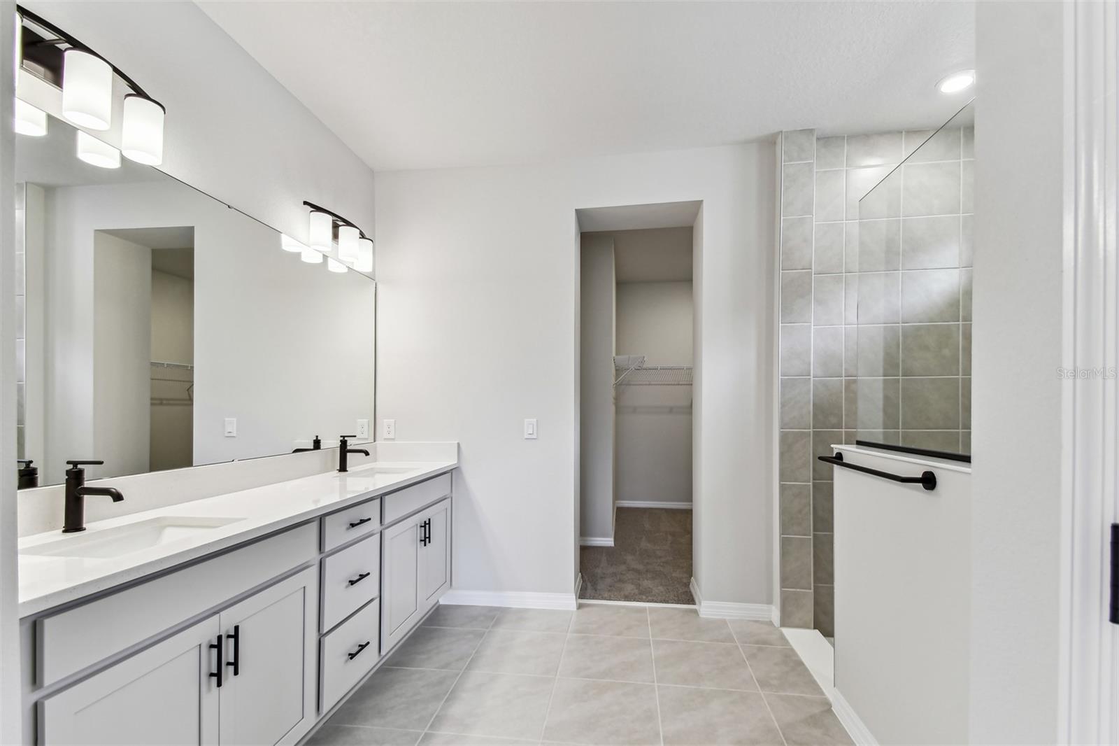 6051 SACRED OAK AVE, MOUNT DORA, FL, 32757