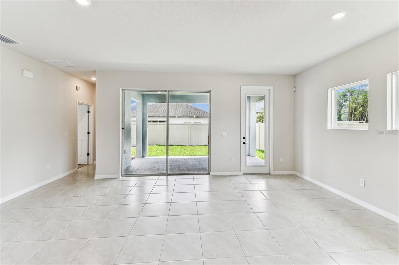 6051 SACRED OAK AVE, MOUNT DORA, FL, 32757