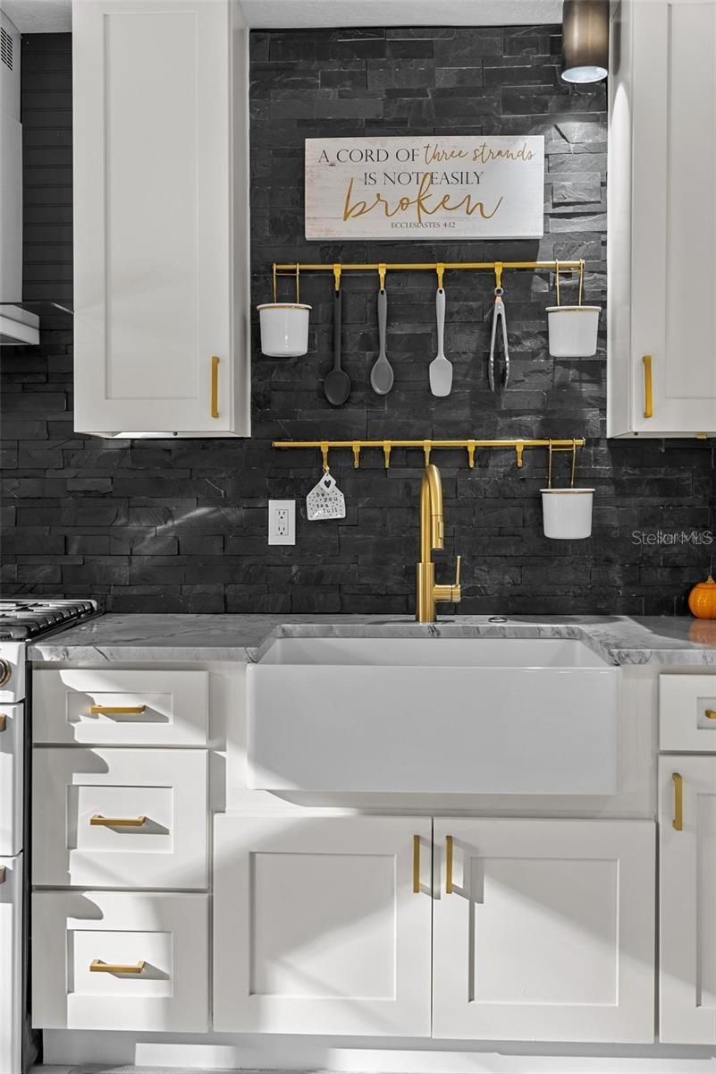 302 HERMITS TRL, ALTAMONTE SPRINGS, FL, 32701