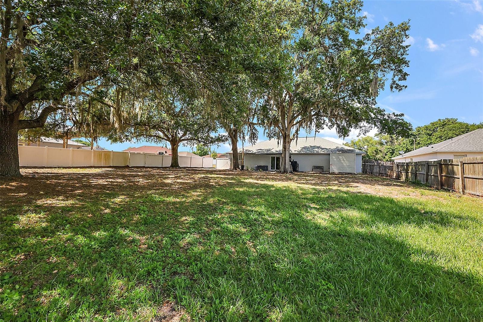 529 ED DOUGLAS RD, GROVELAND, FL, 34736