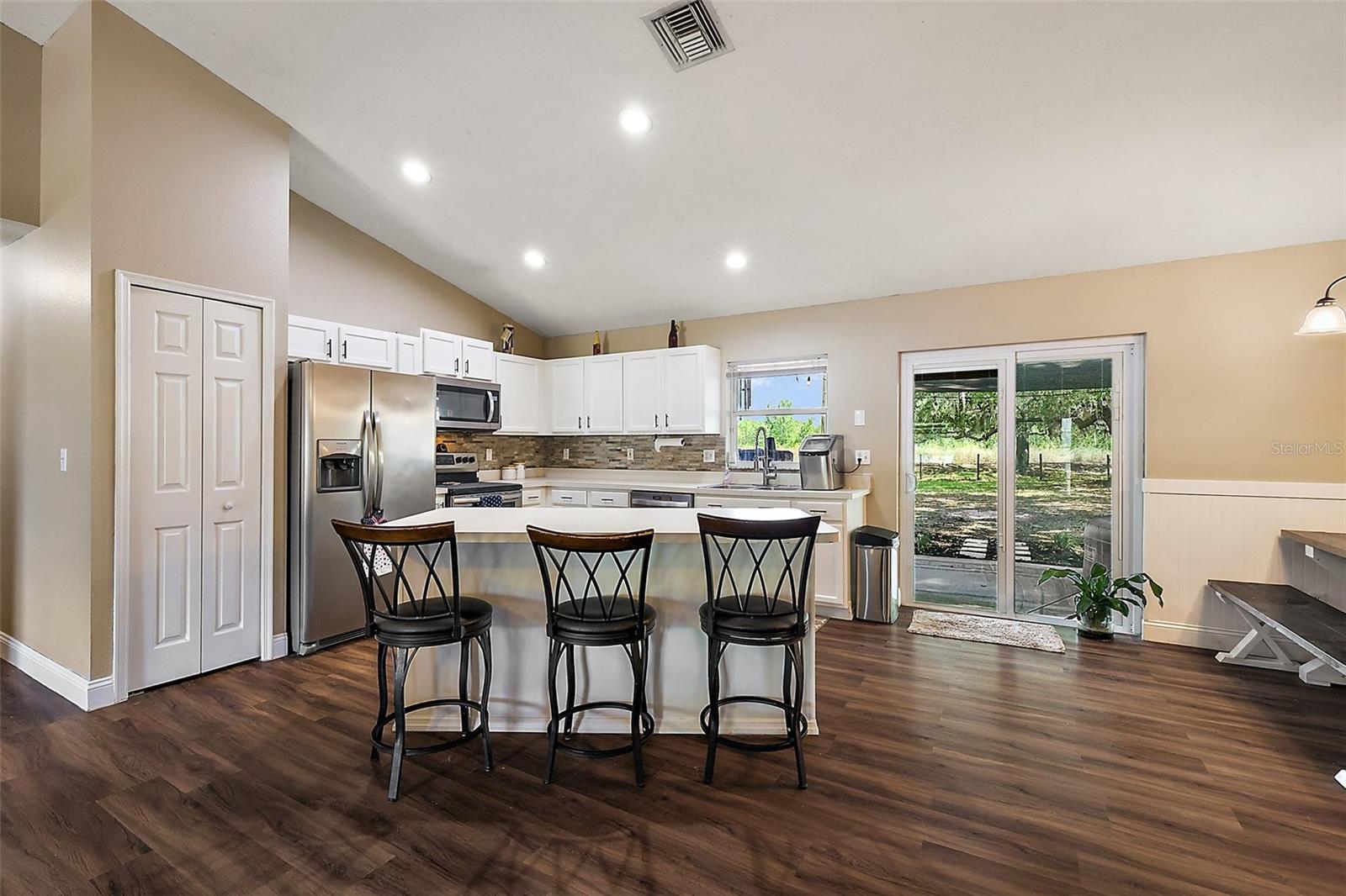 529 ED DOUGLAS RD, GROVELAND, FL, 34736