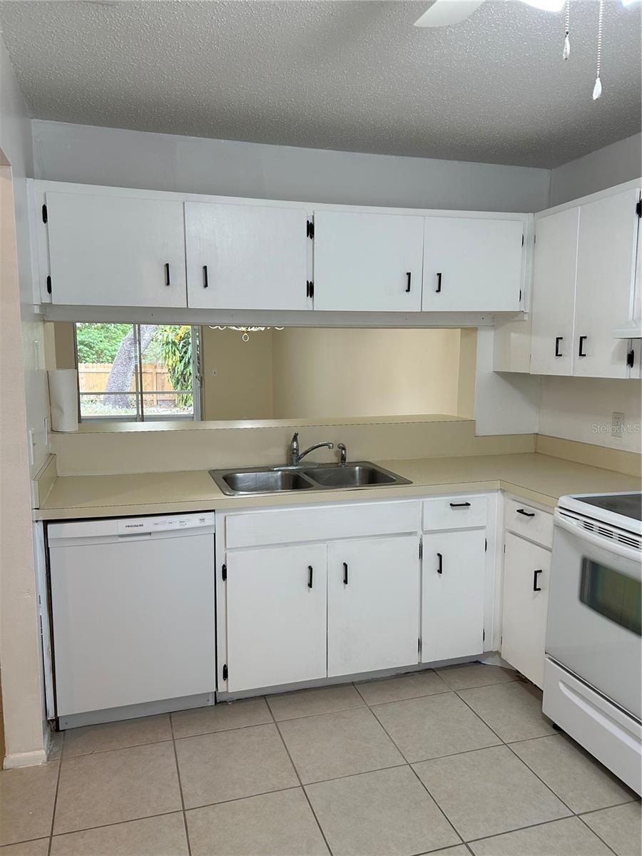 1138 DOVER CT, SAFETY HARBOR, FL, 34695