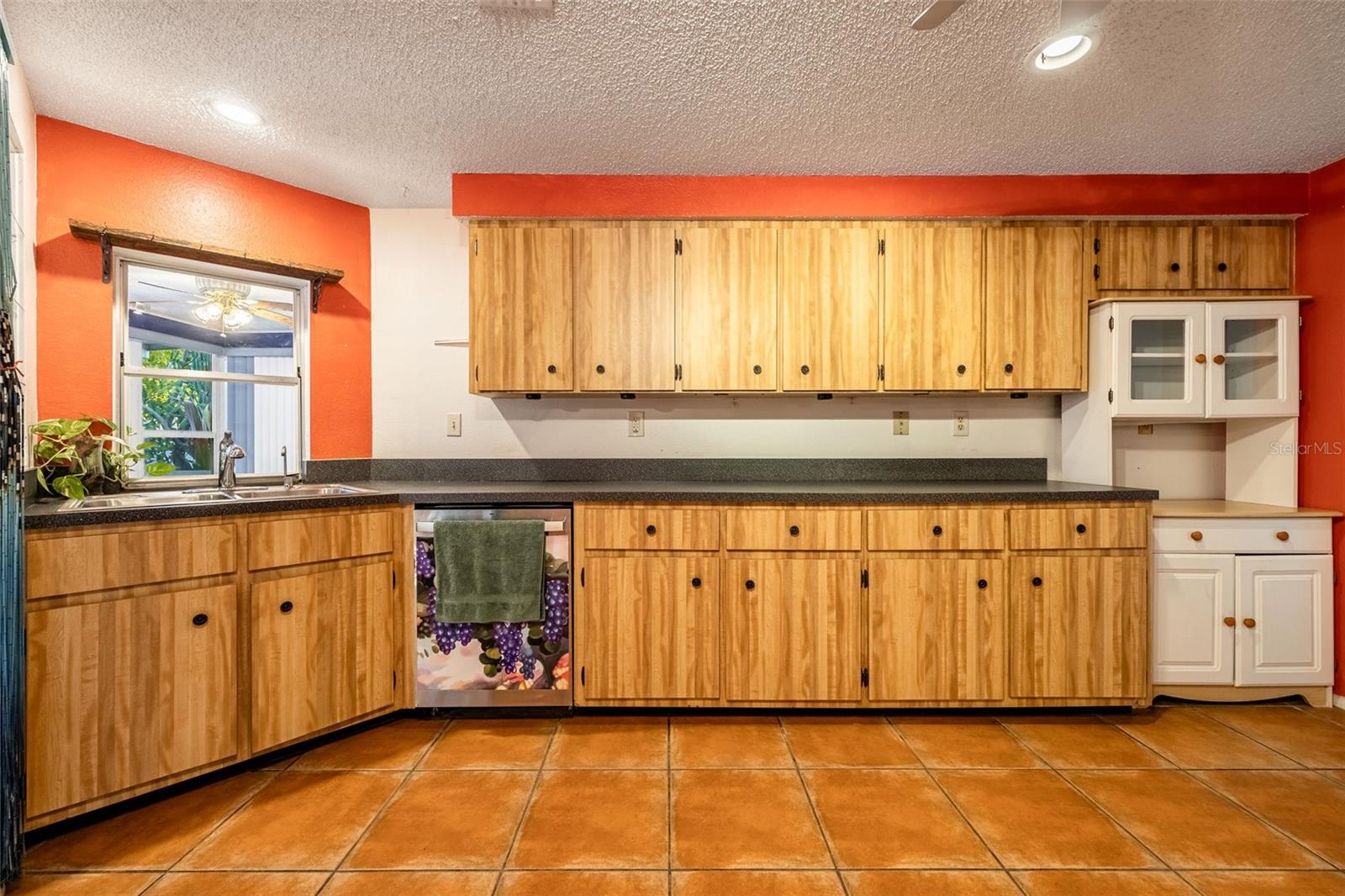 1434 BEACON DR, PORT CHARLOTTE, FL, 33952