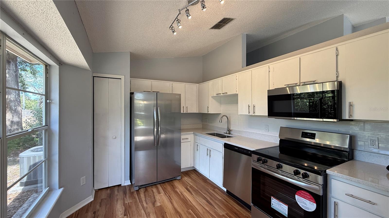 310 SUNVISTA CT, SANFORD, FL, 32773