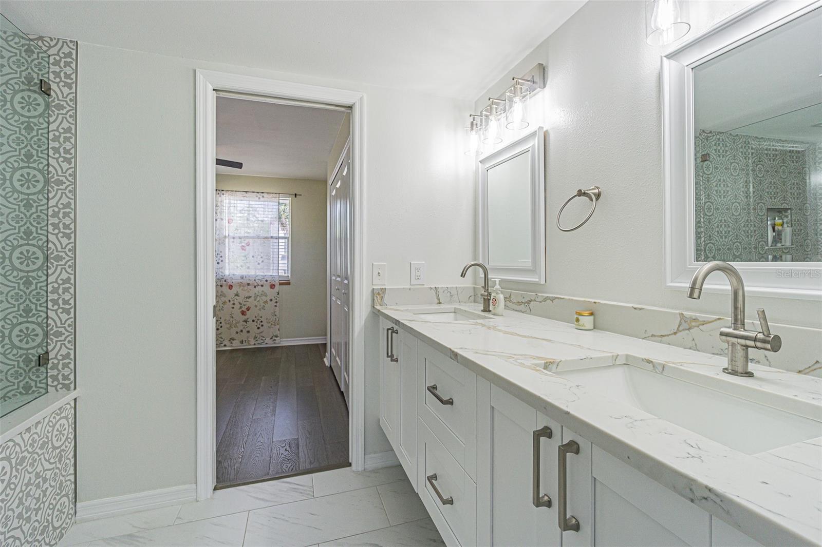 2114 S VENUS ST, TAMPA, FL, 33629