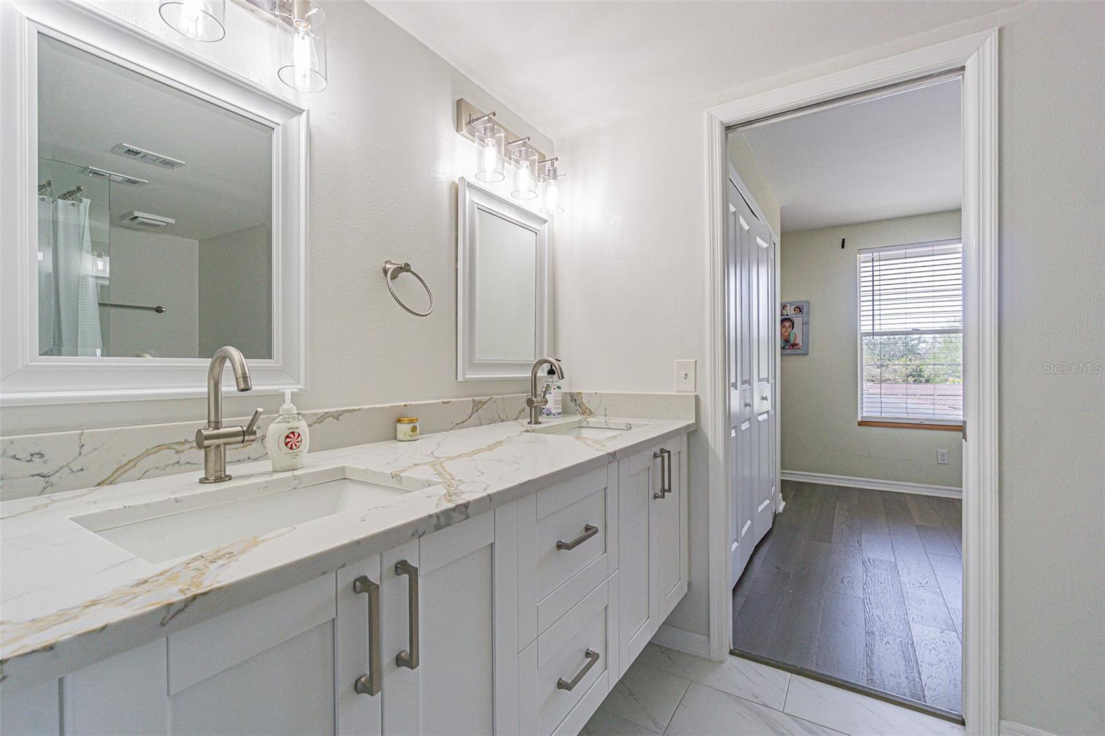 2114 S VENUS ST, TAMPA, FL, 33629