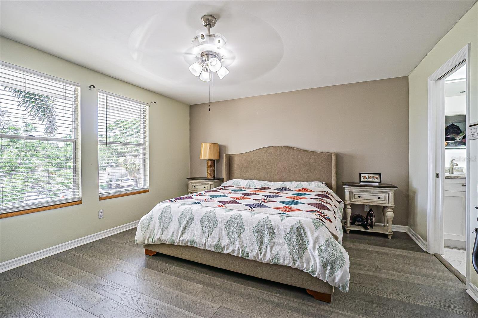 2114 S VENUS ST, TAMPA, FL, 33629