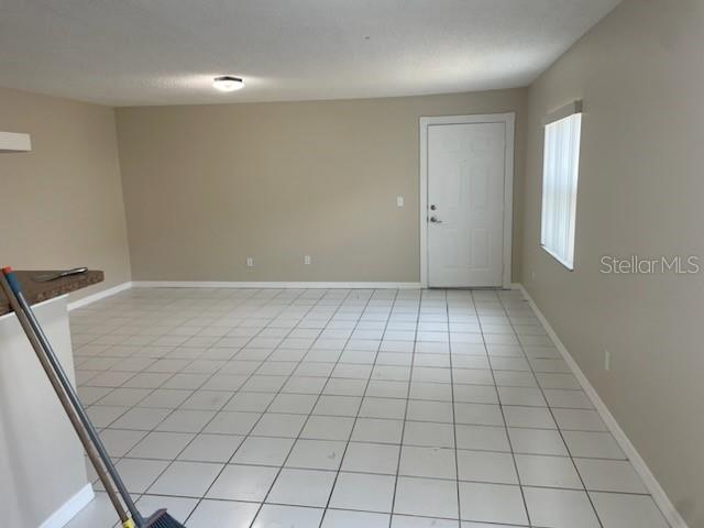 9134 TUDOR DR #M107, TAMPA, FL, 33615