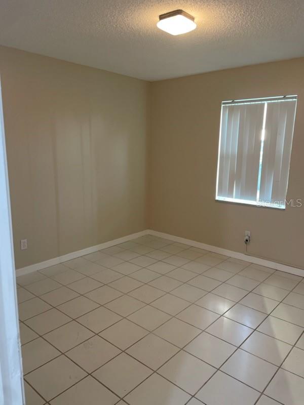 9134 TUDOR DR #M107, TAMPA, FL, 33615