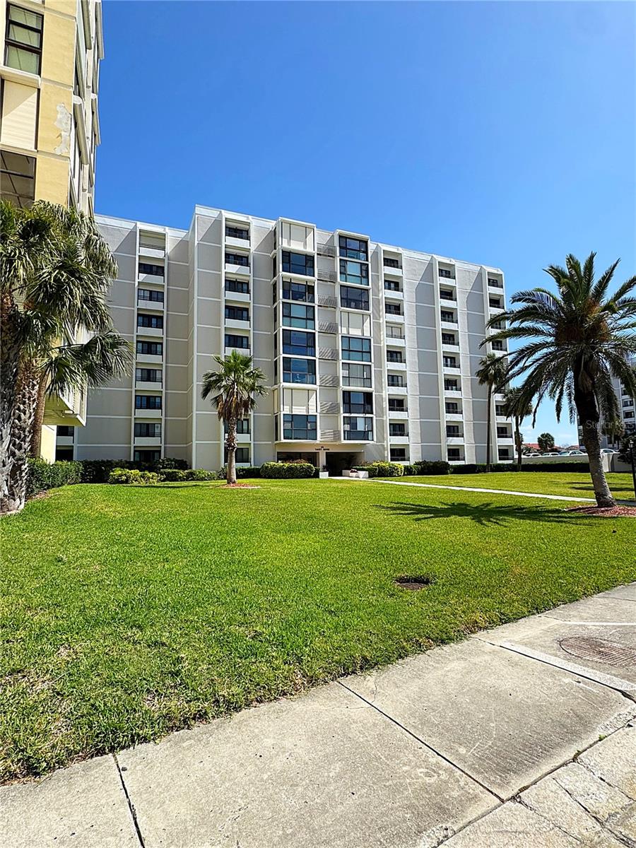 851 BAYWAY BLVD #806, CLEARWATER BEACH, FL, 33767