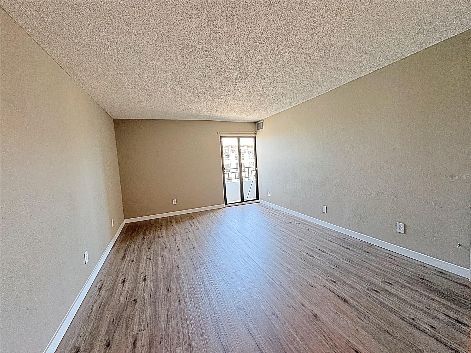 851 BAYWAY BLVD #806, CLEARWATER BEACH, FL, 33767