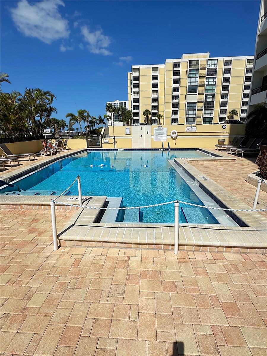 851 BAYWAY BLVD #806, CLEARWATER BEACH, FL, 33767