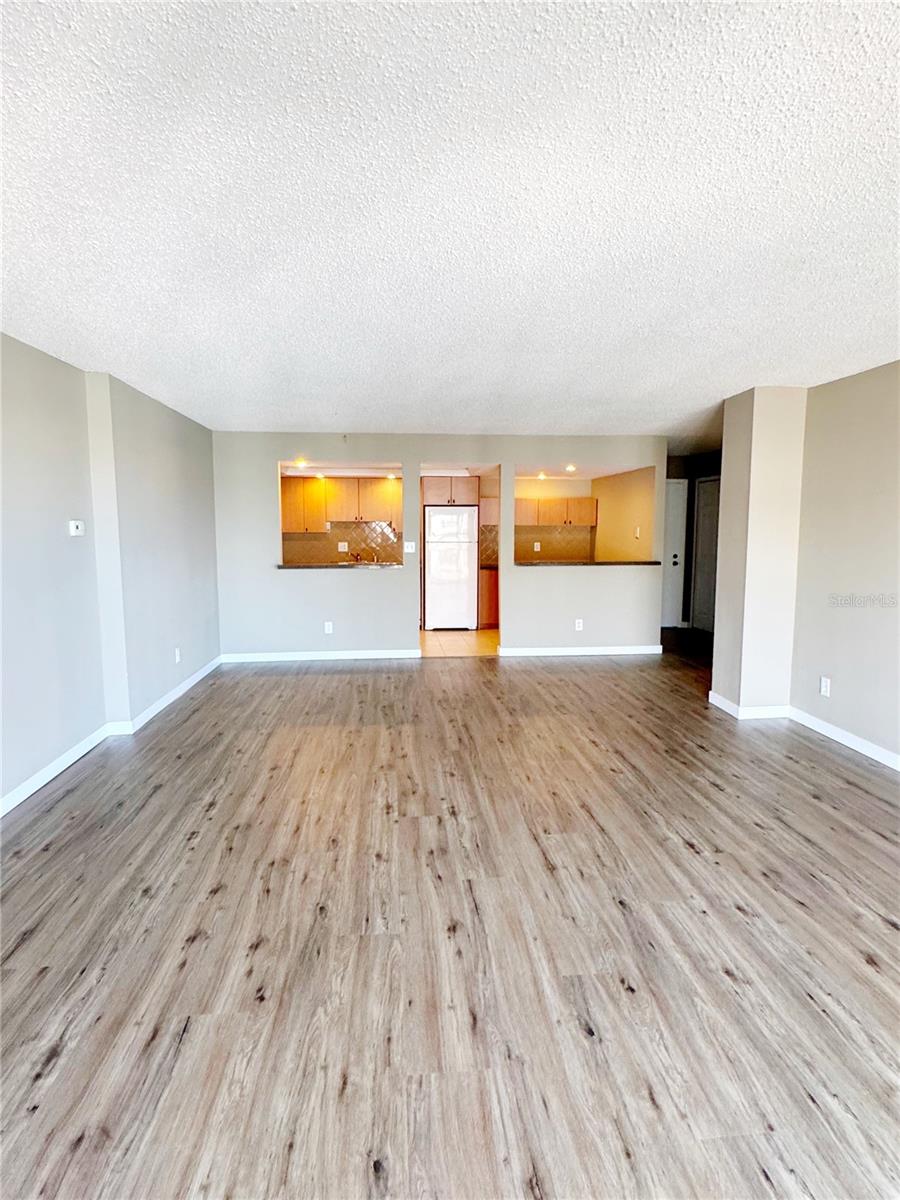 851 BAYWAY BLVD #806, CLEARWATER BEACH, FL, 33767