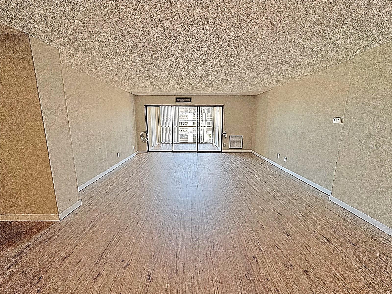 851 BAYWAY BLVD #806, CLEARWATER BEACH, FL, 33767