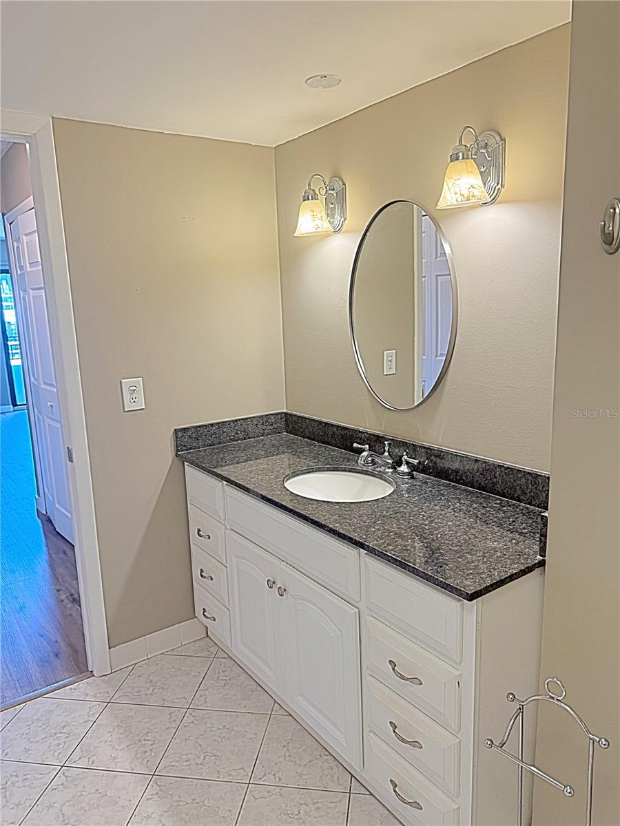 851 BAYWAY BLVD #806, CLEARWATER BEACH, FL, 33767