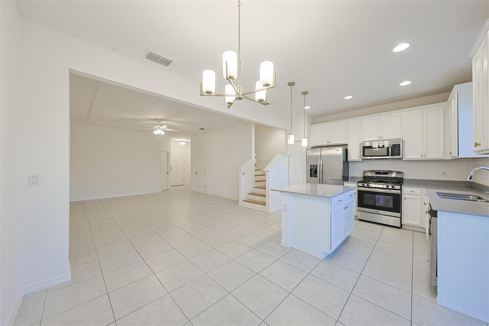 6222 CAMINO DR, APOLLO BEACH, FL, 33572