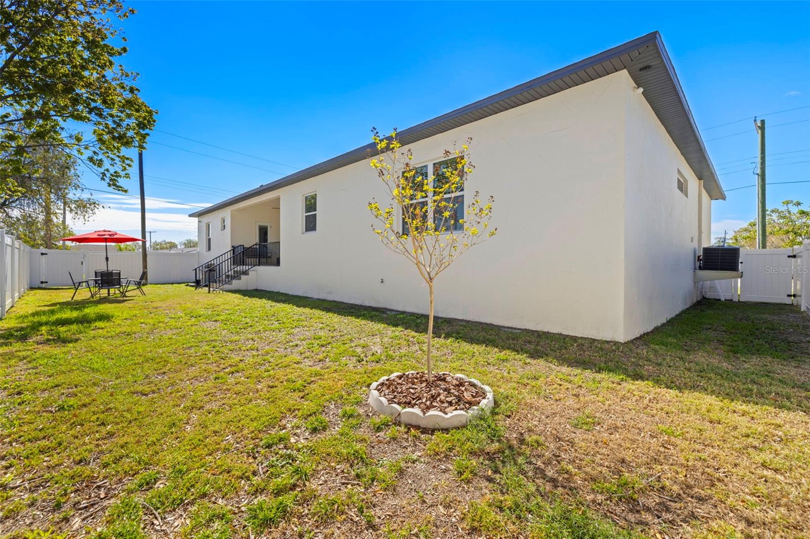 501 FLORIDA CIR N, APOLLO BEACH, FL, 33572