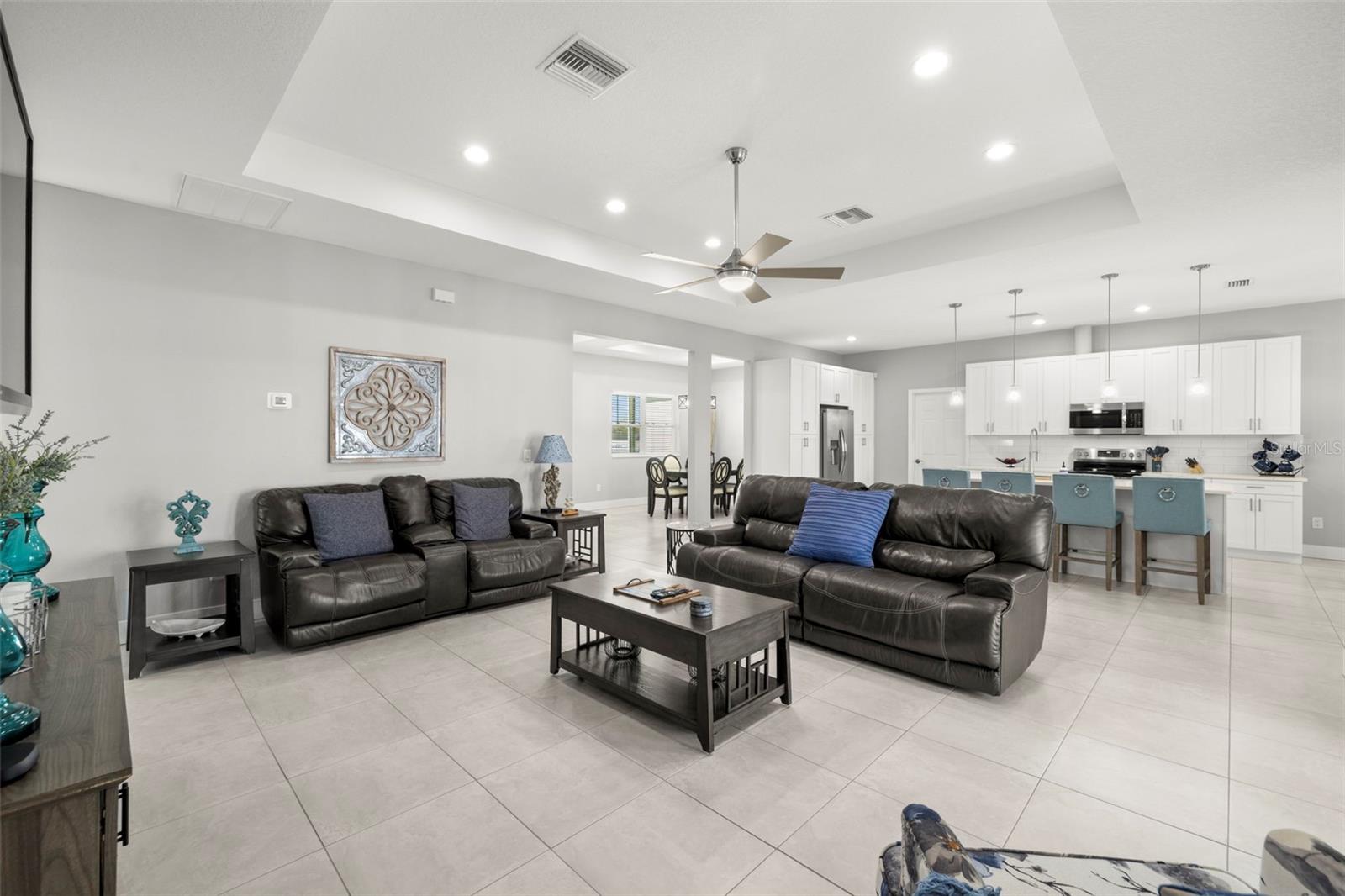 501 FLORIDA CIR N, APOLLO BEACH, FL, 33572