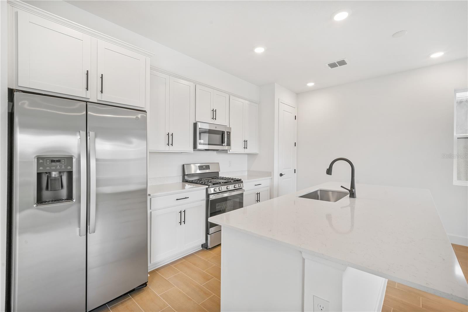 6026 JENSEN VIEW AVE, APOLLO BEACH, FL, 33572