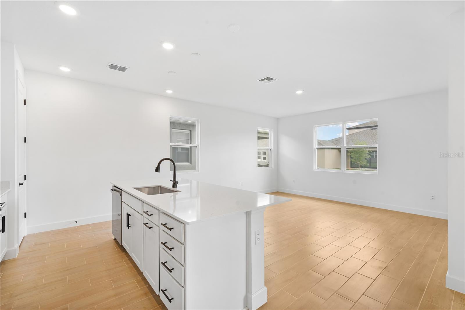 6026 JENSEN VIEW AVE, APOLLO BEACH, FL, 33572