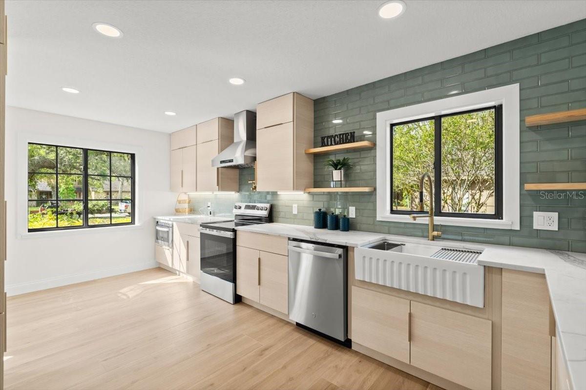 1841 SPRUCE CREEK BLVD, PORT ORANGE, FL, 32128