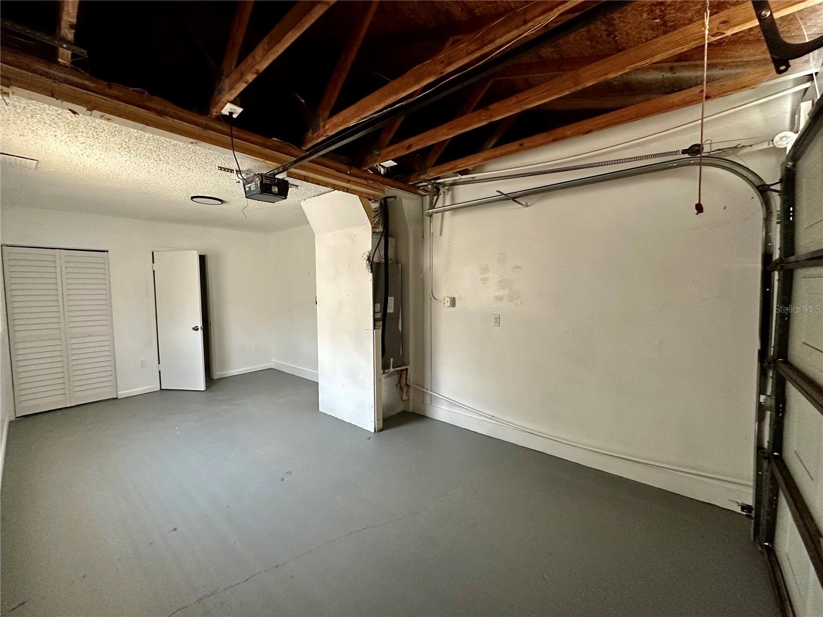 9230 WOOD DR, HUDSON, FL, 34667