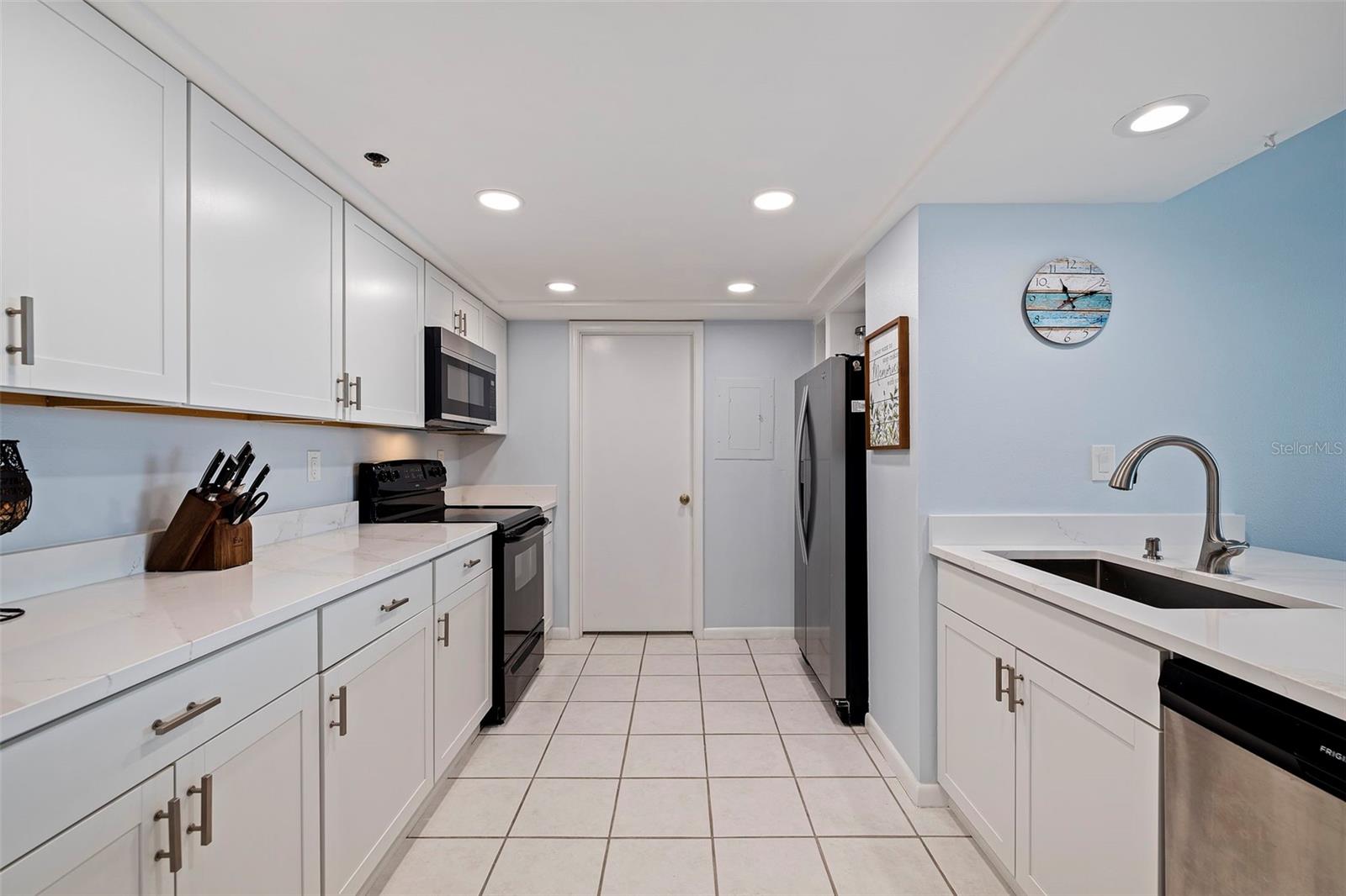 6287 BAHIA DEL MAR CIR #801, ST PETERSBURG, FL, 33715