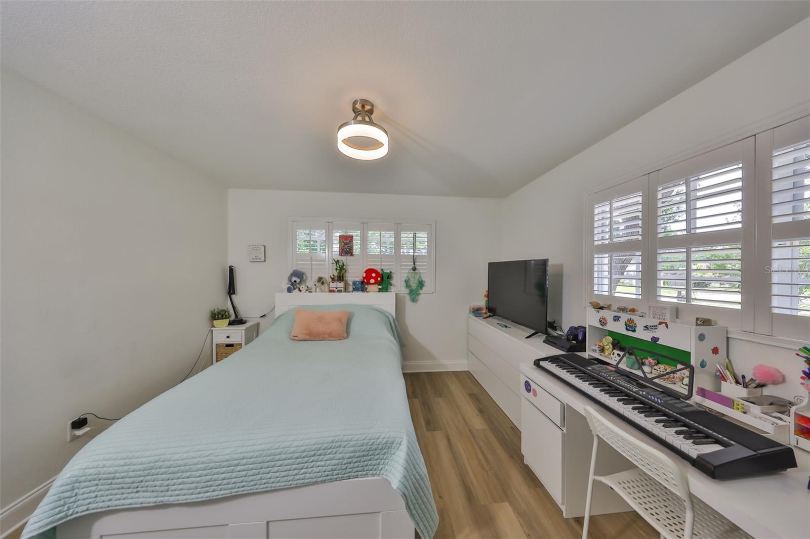 4130 N ALBANY AVE, TAMPA, FL, 33607