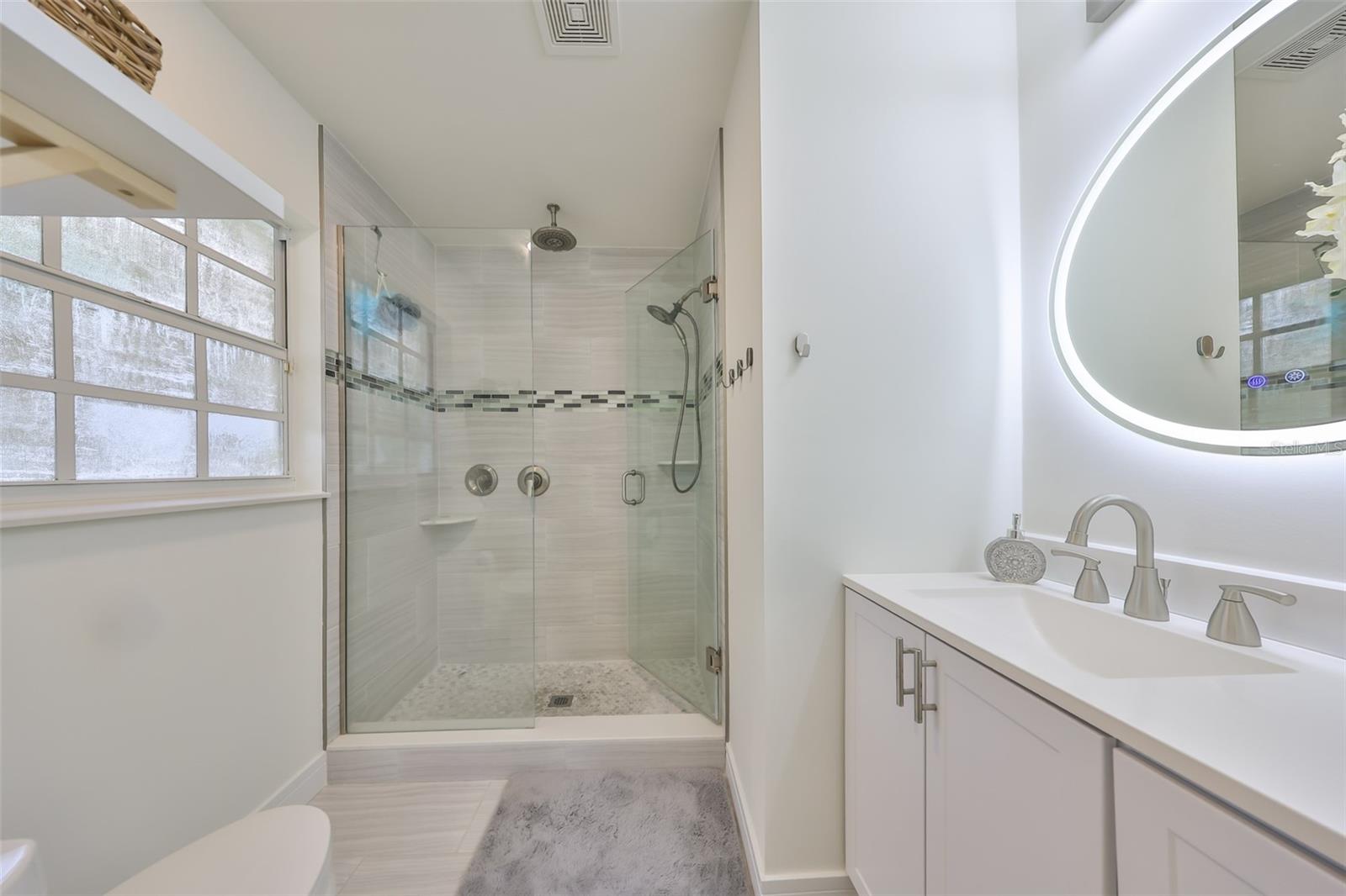 4130 N ALBANY AVE, TAMPA, FL, 33607